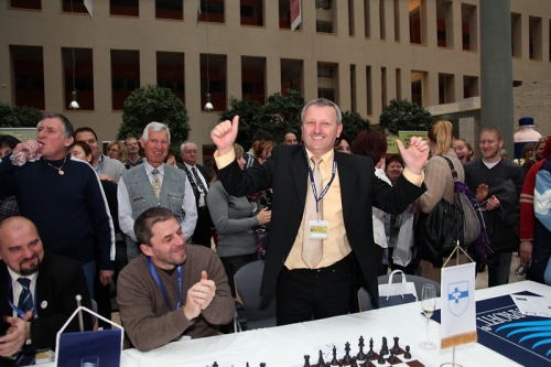 2011_11_19_136_w.JPG